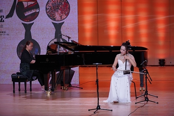 會(huì)議現(xiàn)場(chǎng)。學(xué)校供圖