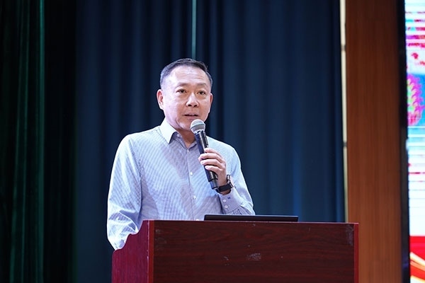 北京大鸞翔宇慈善基金會理事長、周恩來侄外孫沈清講述周恩來的讀書故事。