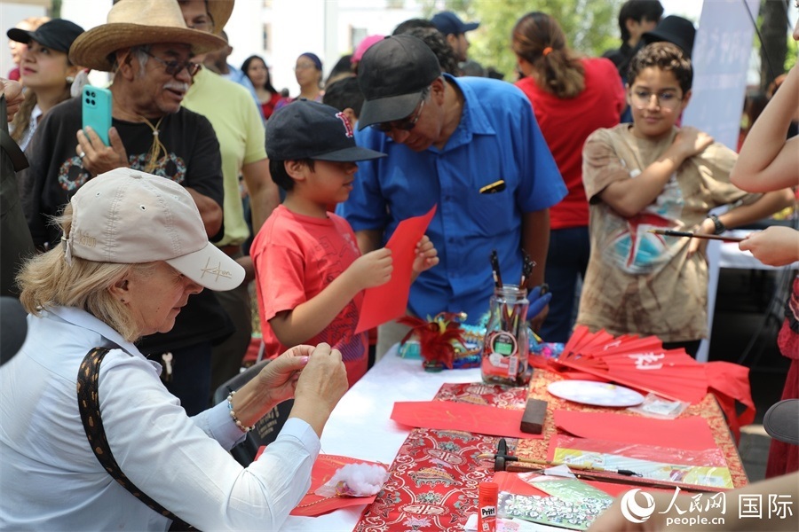 活動現(xiàn)場。人民網(wǎng) 埃內(nèi)斯托·多明戈斯攝