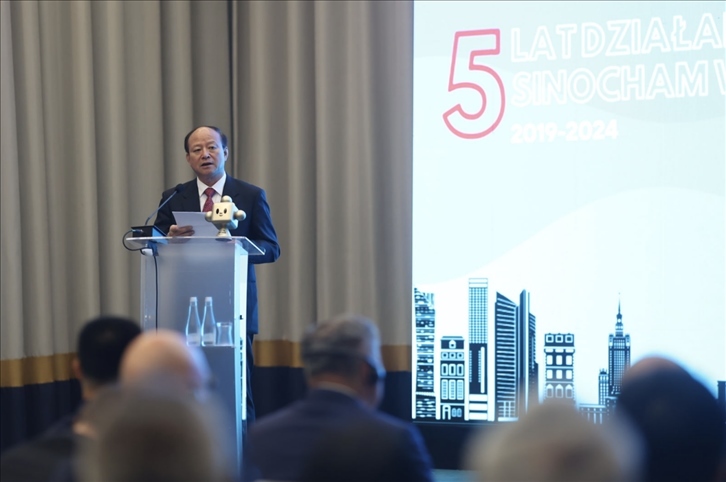 中國貿(mào)促會副會長陳建安致辭。中國貿(mào)促會駐波蘭代表處供圖