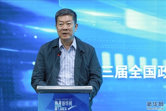 中國版權(quán)協(xié)會理事長、第十三屆全國政協(xié)文化文史和學習委員會副主任、新聞出版總署原副署長、國家版權(quán)局原副局長閻曉宏現(xiàn)場致辭