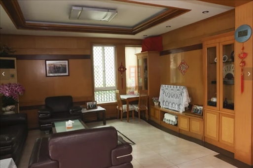 圖為魏來法家的客廳。