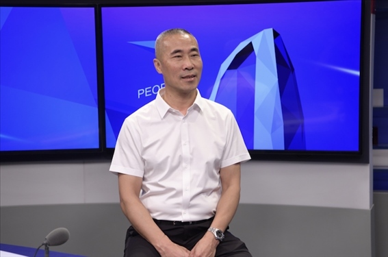 福建省晉江市工商聯(lián)黨組成員王建回。人民網(wǎng)記者 王曉嘯攝