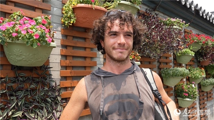 圖為意大利籍游客盧卡·拉·萬科（Luca La Vanco）。人民網(wǎng)記者 吳超嵐攝