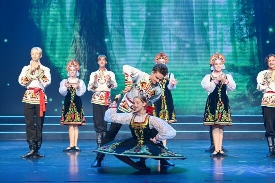 第十屆“歡動(dòng)北京”開幕，12國青少年向未來問好