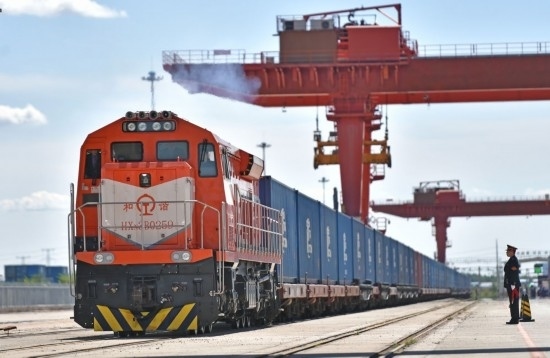 2023年9月19日，列車從中歐班列（沈陽）集結(jié)中心出發(fā)，將經(jīng)由滿洲里口岸駛向歐洲。截至2024年8月2日，中歐班列（沈陽）集結(jié)中心往返開行中歐班列數(shù)突破1000列，運(yùn)輸貨物超8萬標(biāo)箱。