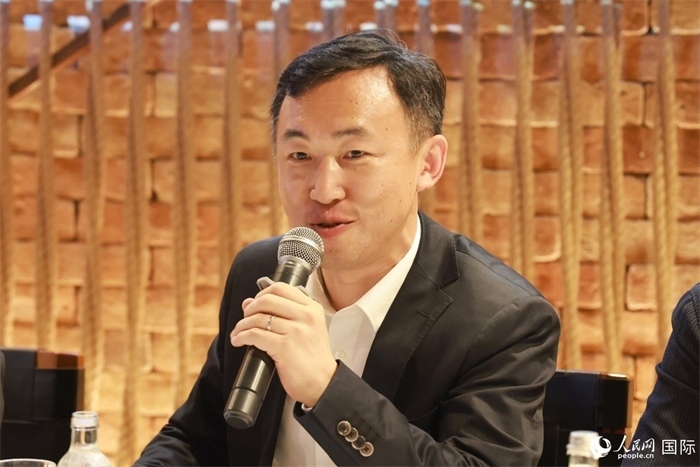 中國駐里約熱內(nèi)盧代總領(lǐng)事王海濤在座談會上致辭。人民網(wǎng)記者 陳海琪攝