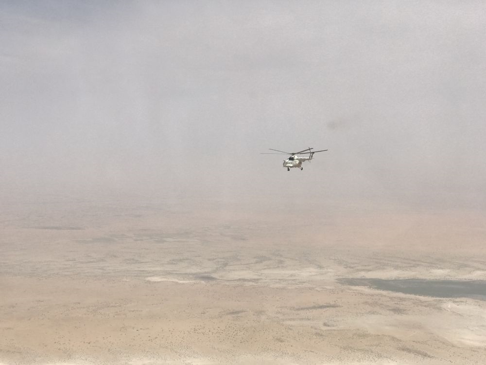 2017年8月8日，中國(guó)首支維和直升機(jī)分隊(duì)直升機(jī)飛行在蘇丹達(dá)爾富爾任務(wù)區(qū)上空。