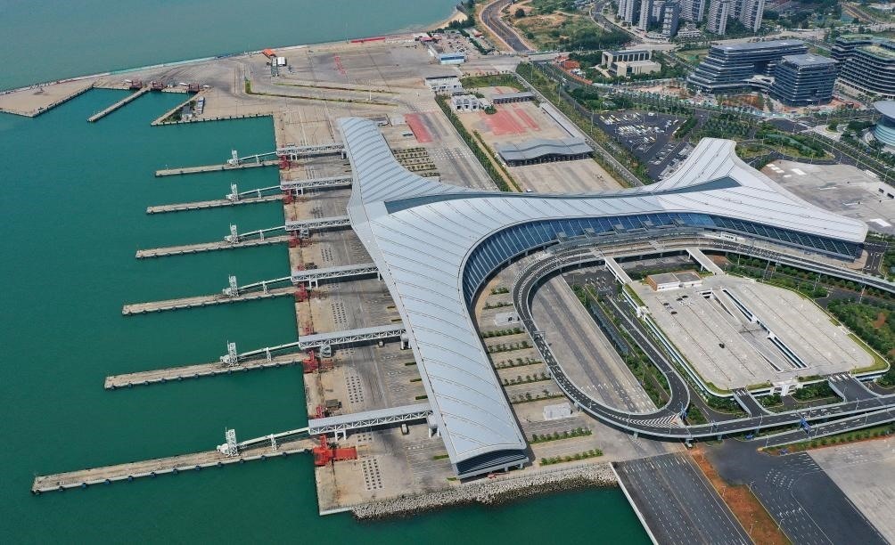 這是已經(jīng)停航的?？谛潞８郏?月4日攝，無人機照片）。新華社記者 郭程 攝