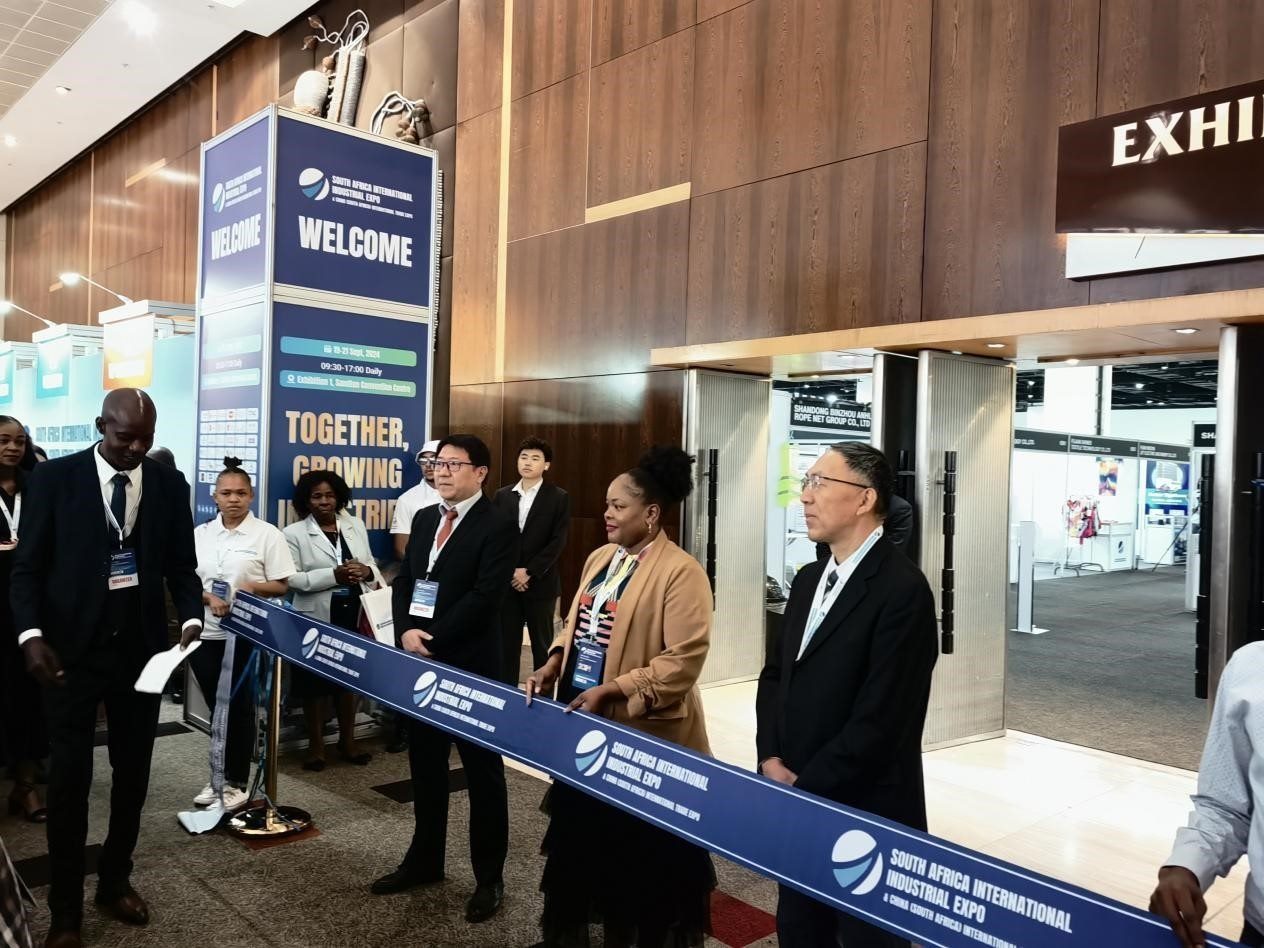 19日，第三屆南非國際工業(yè)展暨中國（南非）國際貿(mào)易展覽會(huì)在約翰內(nèi)斯堡桑頓會(huì)議中心盛大開幕。主辦方供圖