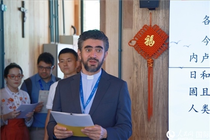 里約天主教大學(xué)校長(zhǎng)安德森·佩德羅索在活動(dòng)現(xiàn)場(chǎng)致辭。人民網(wǎng)記者 陳海琪攝