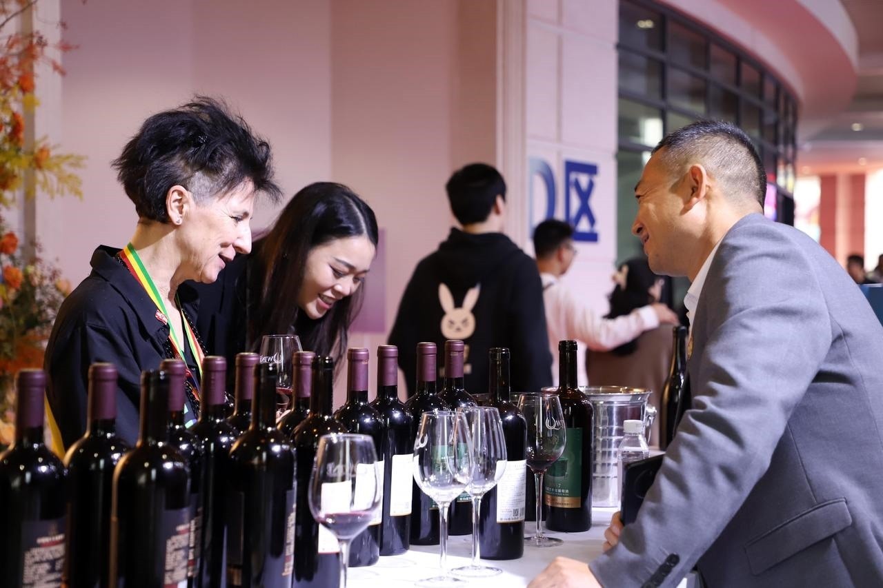 第五屆華僑進(jìn)口商品博覽會在浙江青田開幕。新華社記者 張曉潔 攝