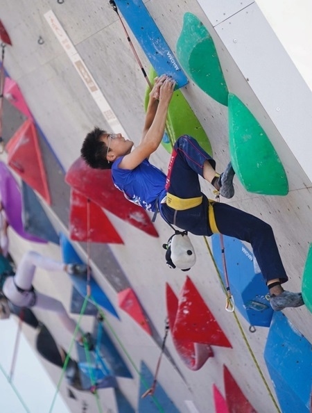 小運(yùn)動(dòng)員在比賽中。主辦方供圖