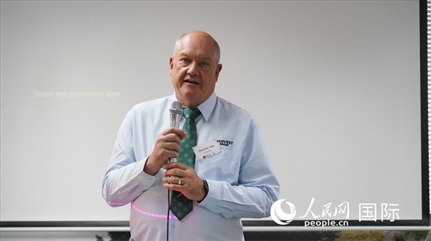 碩豐集團市場總監(jiān)迪恩·范·維克發(fā)言。人民網(wǎng) 張茜攝