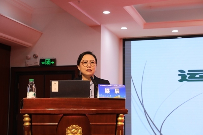 國家體育總局運動醫(yī)學(xué)研究所醫(yī)務(wù)監(jiān)督中心副主任、中國體育科學(xué)學(xué)會運動醫(yī)學(xué)分會副秘書長梁辰授課。主辦方供圖