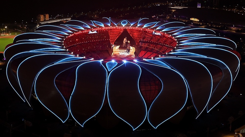 2023年9月23日，第19屆亞洲運動會開幕式上，最后一棒火炬手汪順和“數(shù)字火炬手”在開幕式上點燃主火炬。