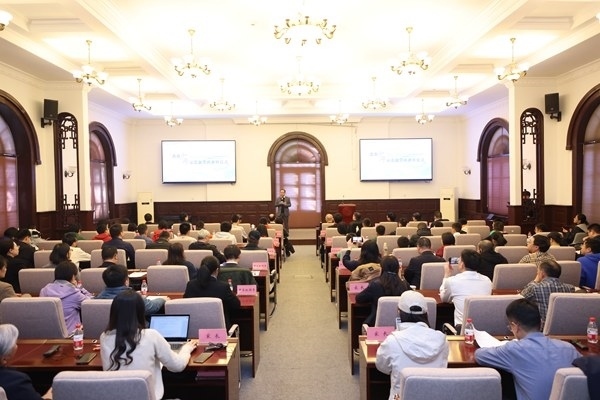 “杰出少年示范數(shù)學班”開班儀式現(xiàn)場。校方供圖