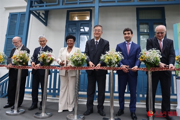 活動(dòng)上，中巴嘉賓共同為“茶緣·中巴友誼園”剪彩，標(biāo)志著中巴友誼園中“茶之道”展覽正式開(kāi)幕。人民網(wǎng)記者 張志文攝