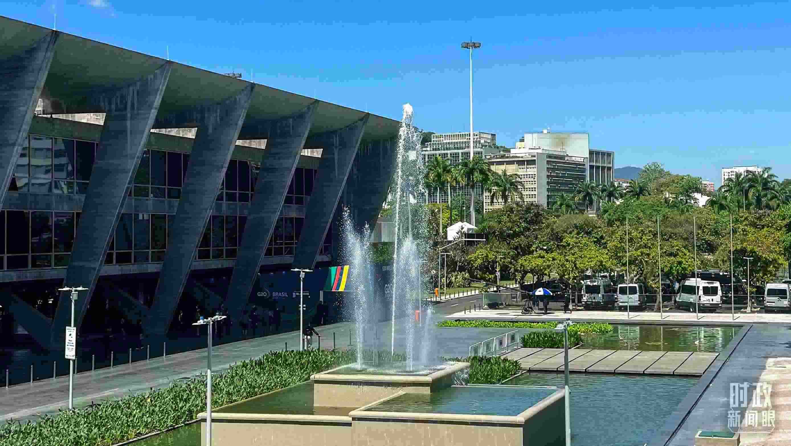 △G20峰會(huì)舉辦地，巴西里約熱內(nèi)盧現(xiàn)代藝術(shù)博物館。（總臺(tái)央視記者趙怡彬拍攝）
