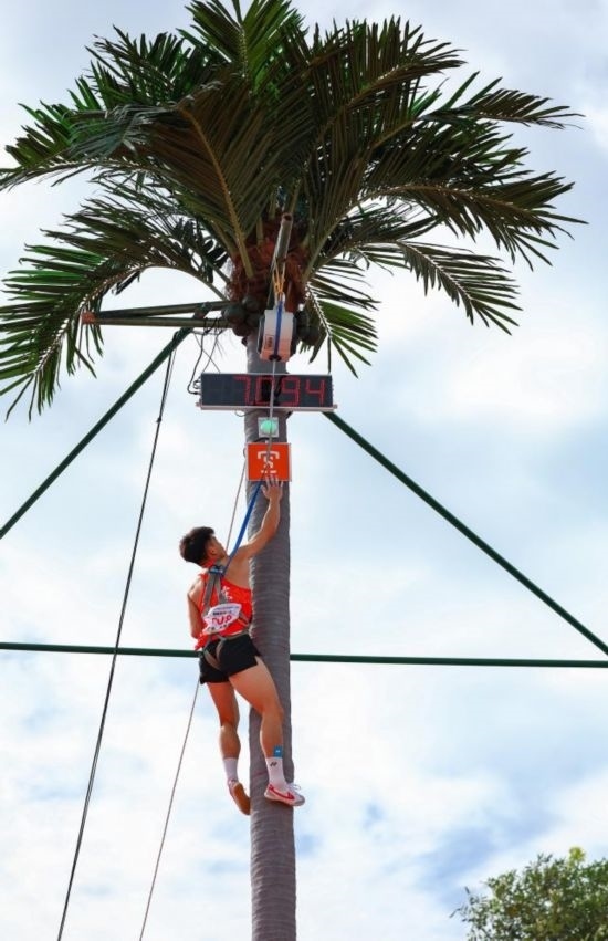 11月23日，廣東隊(duì)選手黃新鴻在比賽中。新華社記者 楊植森 攝