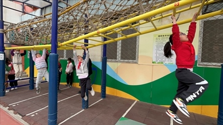 孩子從。校方供圖