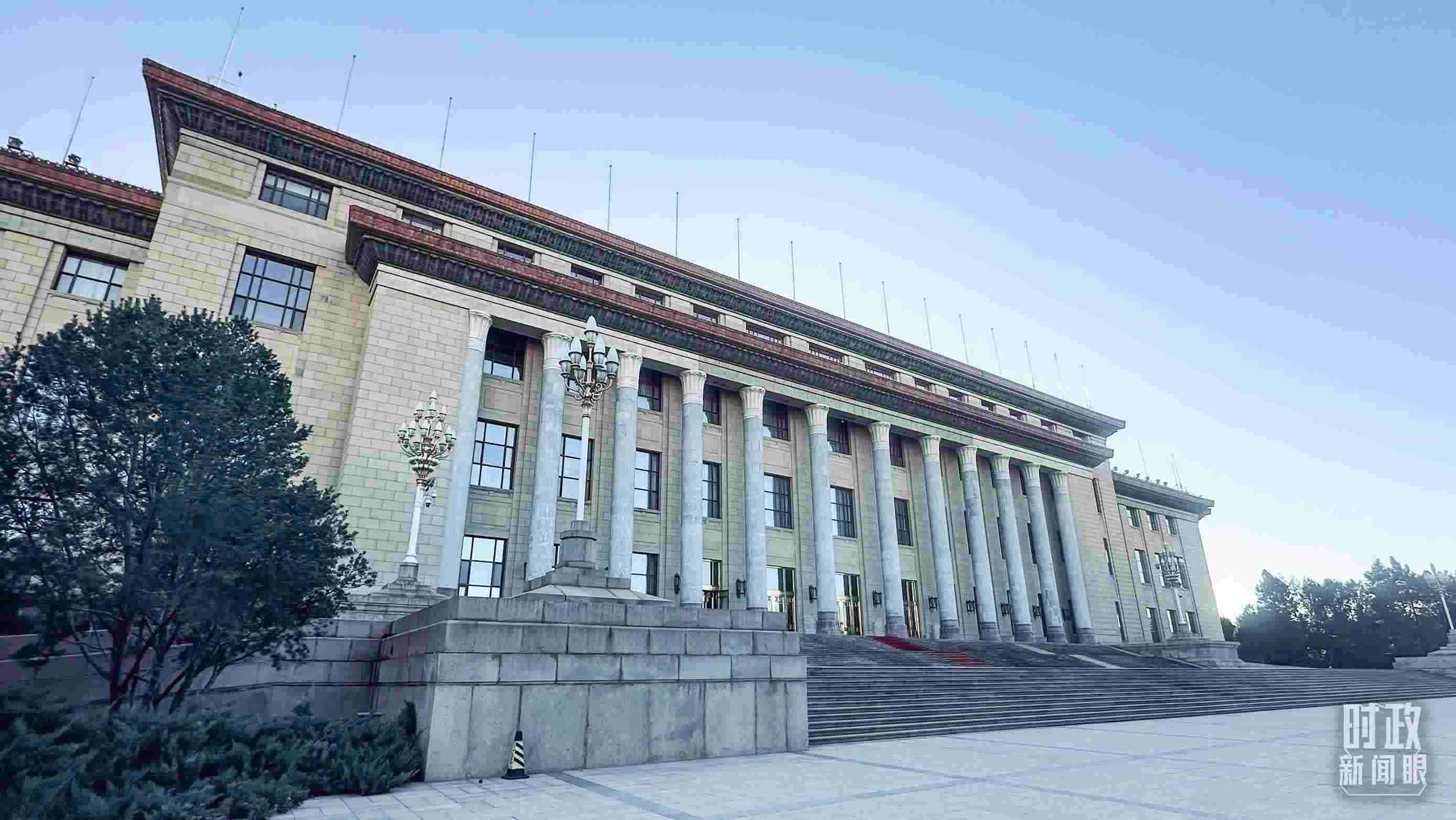 △第四次“一帶一路”建設(shè)工作座談會在北京人民大會堂舉行。（總臺央視記者范一鳴拍攝）