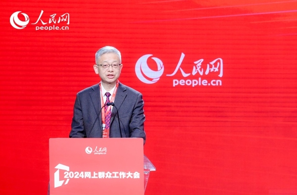 寧夏回族自治區(qū)銀川市委社會工作部副部長李卒作實踐分享。人民網(wǎng) 鄂智超攝