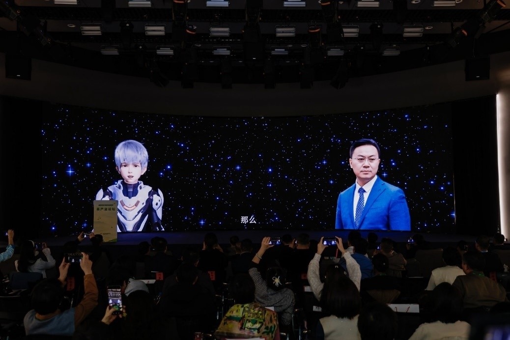 中國工程院院士、湖南師范大學(xué)校長劉仲華與人民網(wǎng)數(shù)字人白澤線上對(duì)話