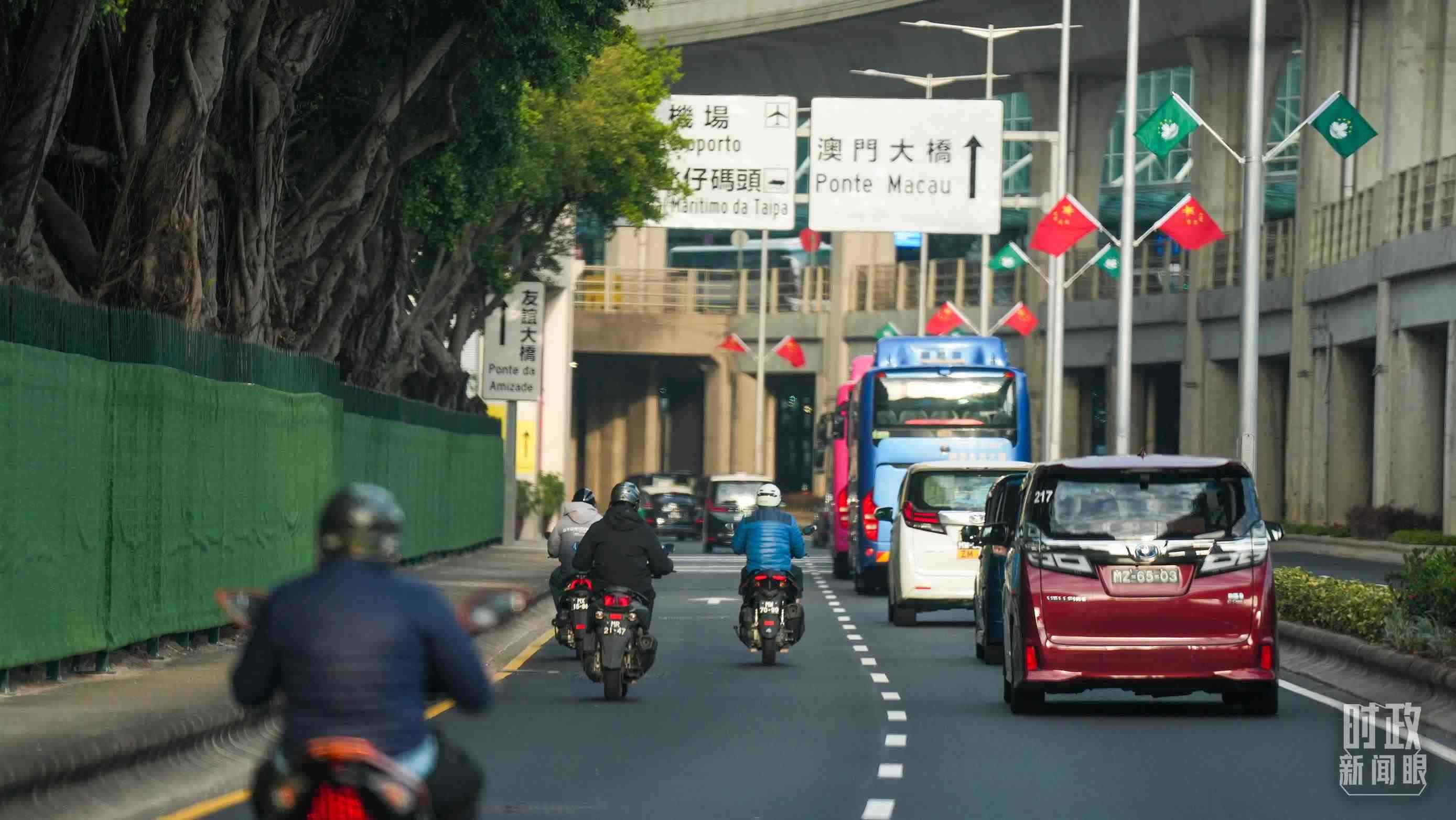 △澳門街頭。（總臺(tái)記者李晉拍攝）