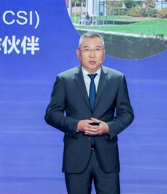 12月6日，法國(guó)達(dá)索系統(tǒng)公司全球執(zhí)行副總裁許善淞在深圳全球招商大會(huì)上。新華社發(fā)