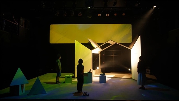 《又一道光芒》劇照。中國國家話劇院供圖