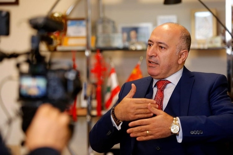 瓦里夫·庫邁哈在接受采訪。受訪者供圖