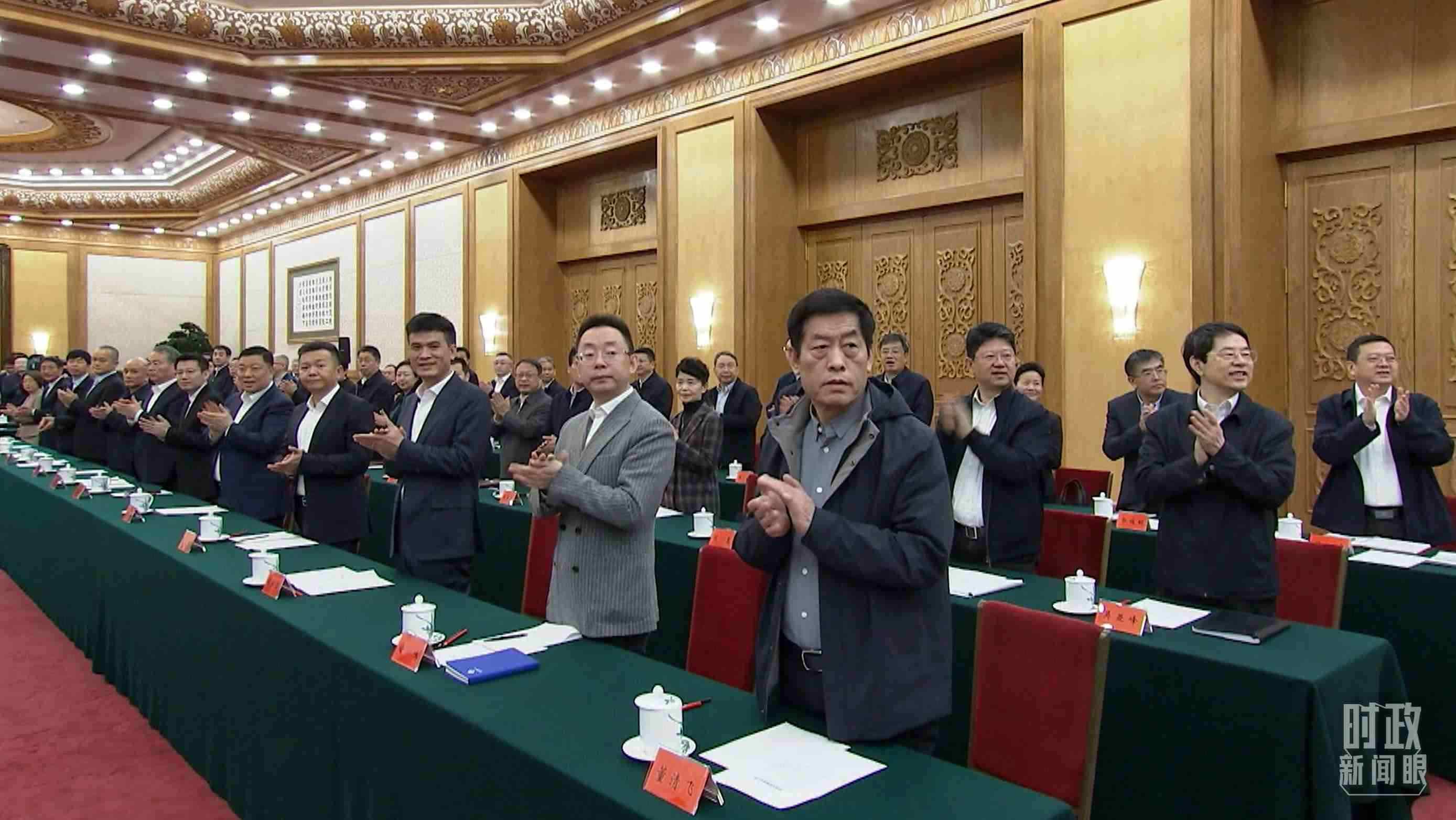 △2月17日，民營(yíng)企業(yè)座談會(huì)現(xiàn)場(chǎng)。