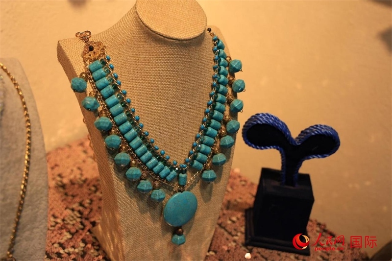 蘇美爾時(shí)期的流行項(xiàng)鏈。 人民網(wǎng)伊納斯·易卜拉欣攝