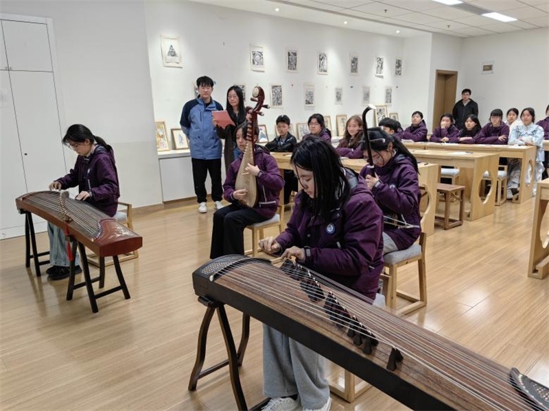 匡園學(xué)生民樂(lè)合奏。