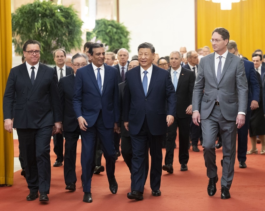 △3月28日上午，國家主席習(xí)近平在北京人民大會(huì)堂會(huì)見國際工商界代表。