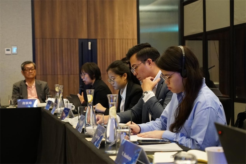 分享會現(xiàn)場，中馬兩國記者認(rèn)真記錄。林俊揚(yáng)攝