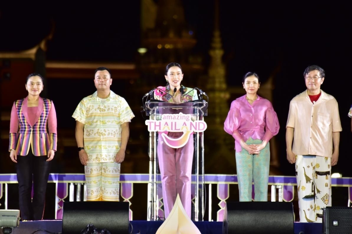 泰國總理佩通坦·欽那瓦宣布泰國潑水節(jié)慶?；顒?dòng)正式啟動(dòng)。泰國國家旅游局供圖