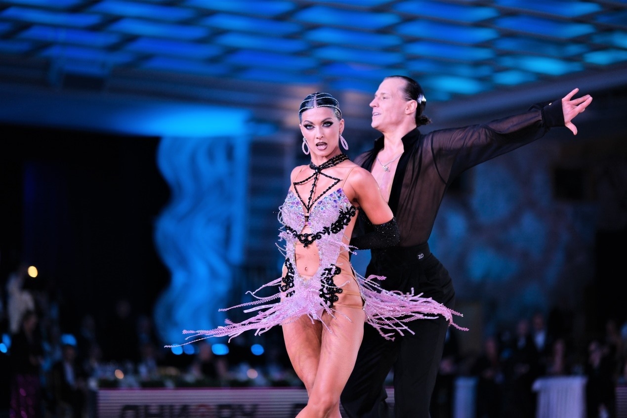 第七屆“克里姆林宮杯”國標(biāo)舞錦標(biāo)賽現(xiàn)場。于子恒攝