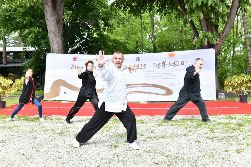 活動(dòng)現(xiàn)場(chǎng)。傅永山攝影。